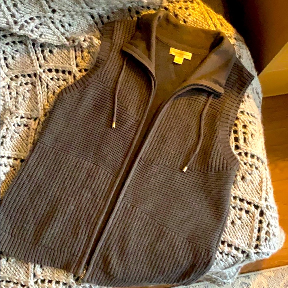 Gray zippered sweater vest